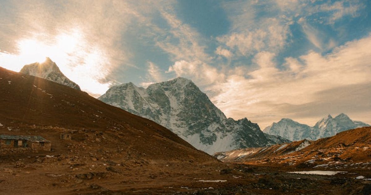 Everest Base Camp 2026: quanto costa davvero partire dall’Italia (senza farsi fregare)